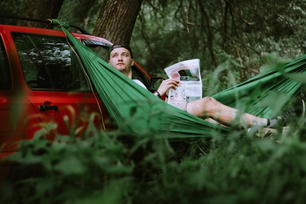 Hanging Your Camping Hammock Between Cars